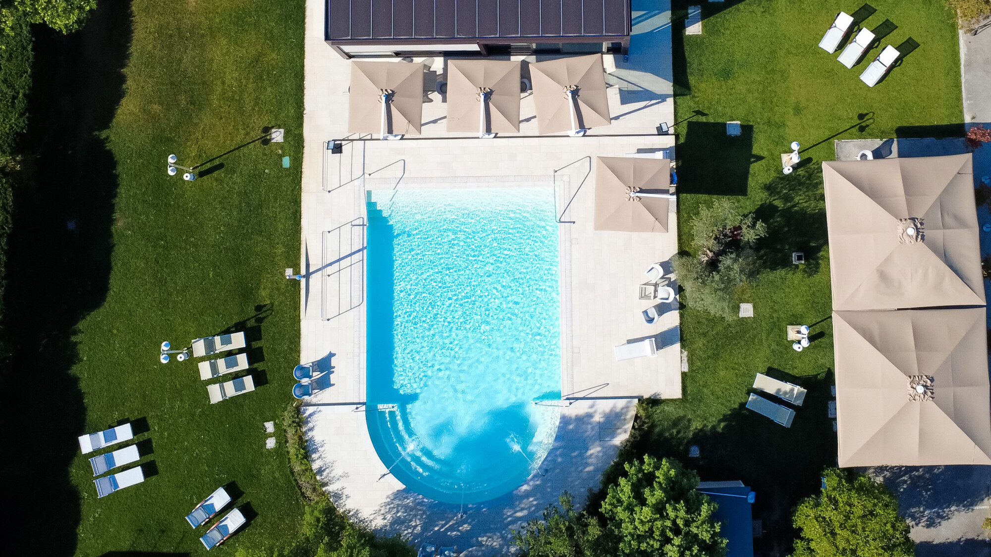 piscina-villa-roncuzzi